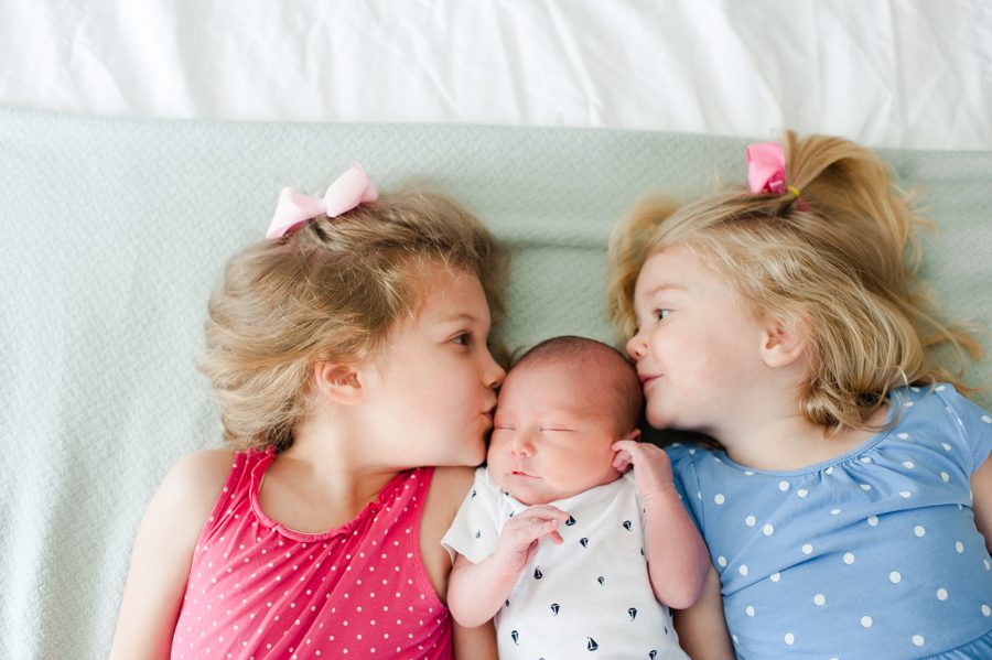 1-Newborn-boy-two-sisters