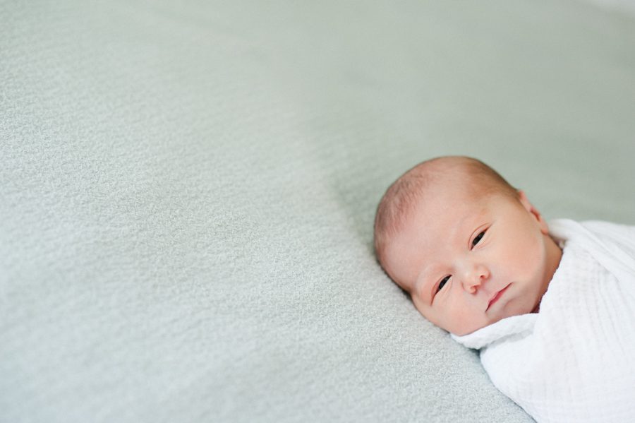 15-Newborn-boy-photo-session