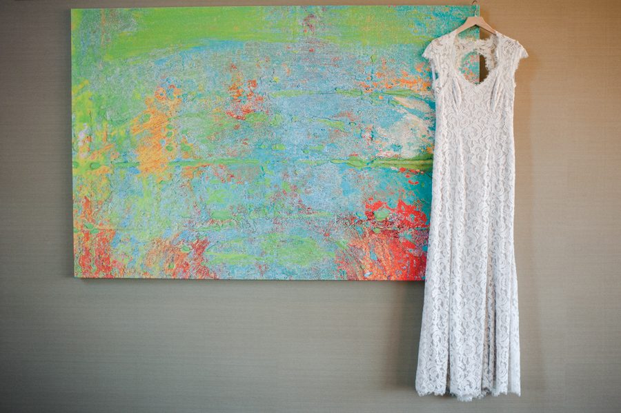 6-wedding-dress-hanging-on-modern-painting
